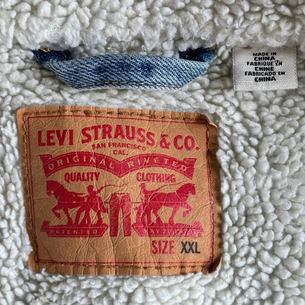 Levi's Mens Trucker Jacket XXL Light Wash Denim Sherpa Lined Type III Coat